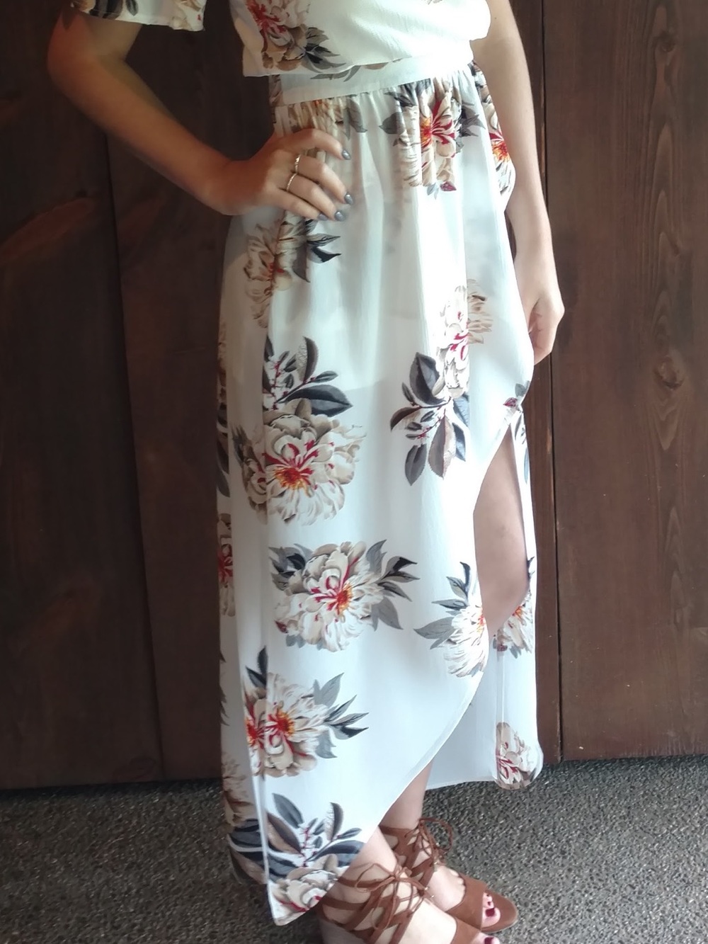 Tiger Mist White Floral Print Maxi Dress with Ruffled Neckline size S